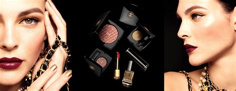 kerstuitvoering chanel|Chanel 2024 Holiday Makeup Collection Tried, Tested and .